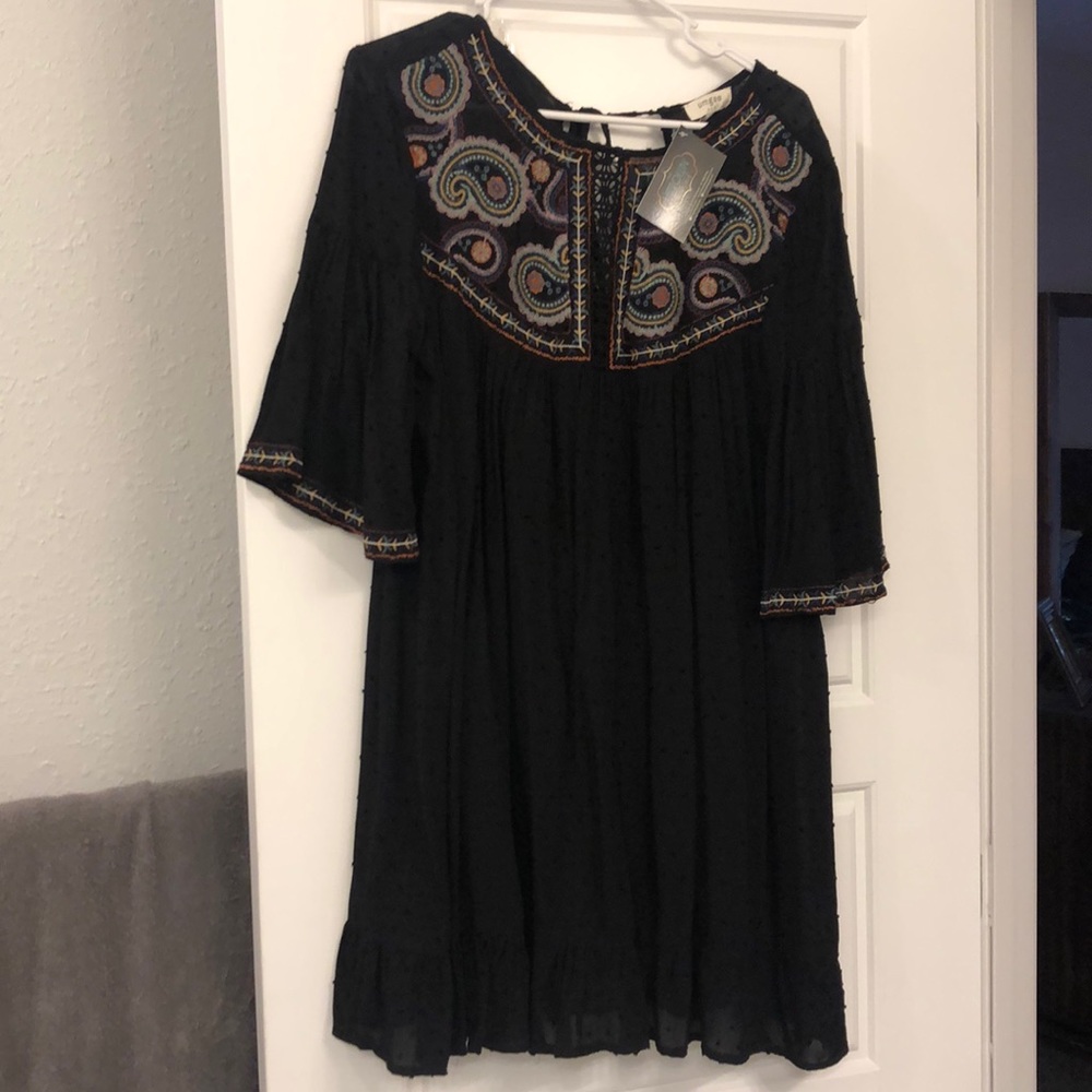 Embroidery dress
